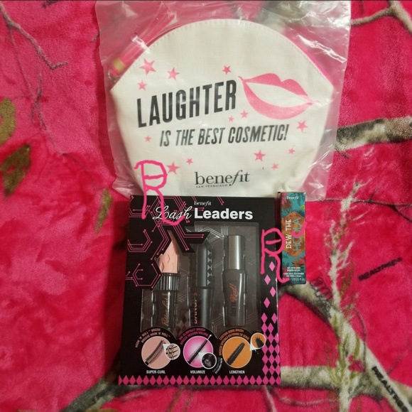 BENEFIT MASCARA & BRONZER W/ MAKEUP BAG BUNDLE NWT - Picture 1 of 8